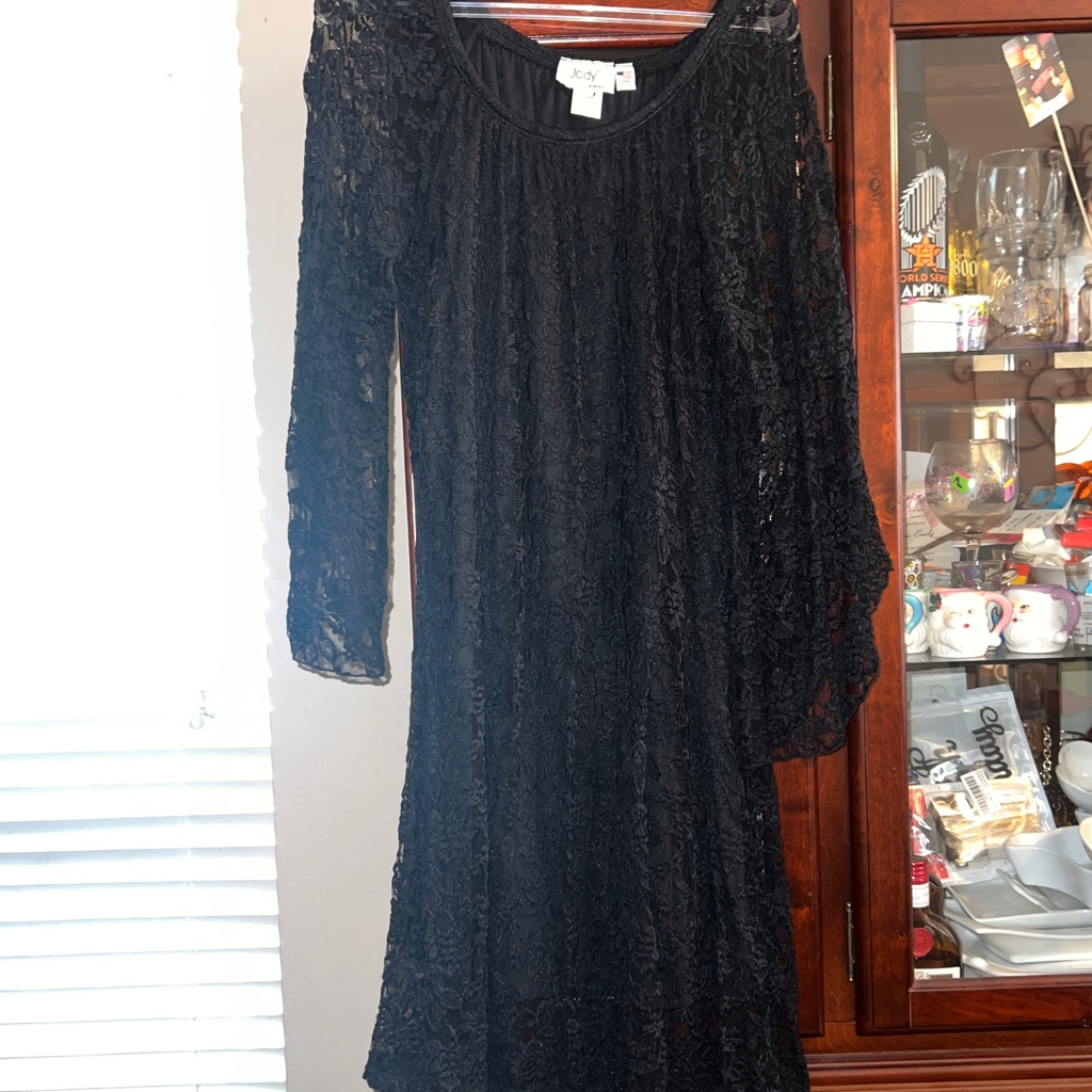 Black Long Sleeve Lace Dress